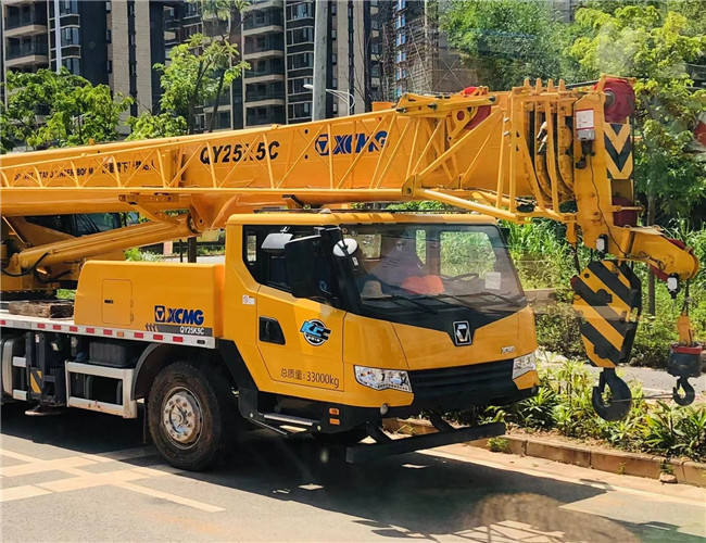 东港区大件设备吊装租赁吊车