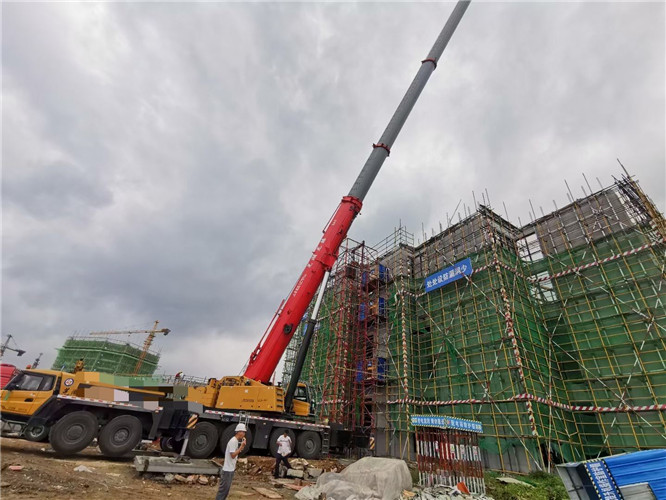 东港区吊装方案需要单独付费吗？复杂工况是否提供专家论证？